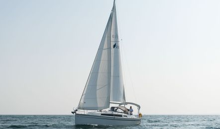 Bavaria-cruiser-33-aussen-02