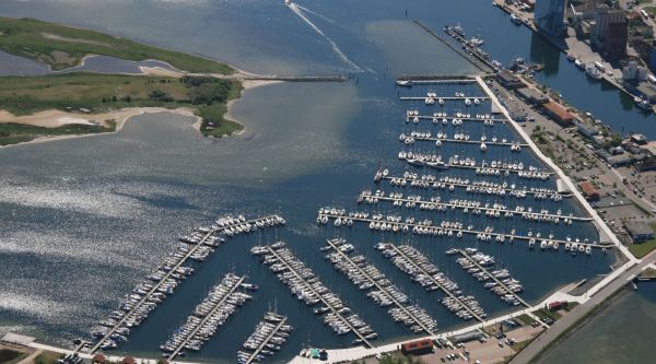 Heiligenhafen ist der begehrteste Ausgangshafen für Charterreisen