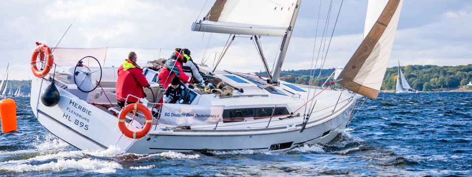 Dufour 382 GL Herbie unter Segeln