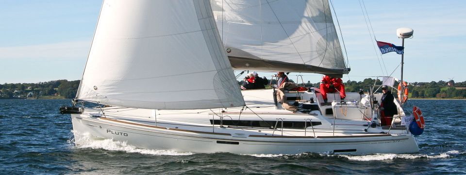 Sun Odyssey 379 Pluto unter Segeln vor Flensburg