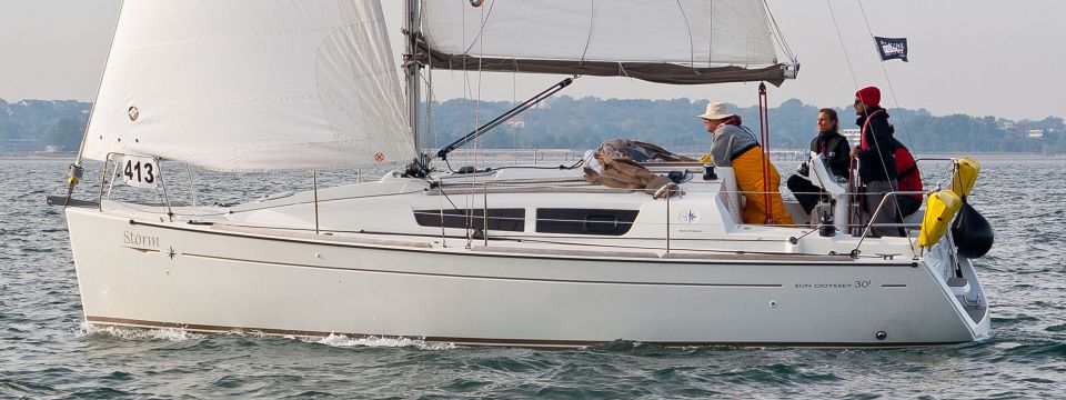 Sun Odyssey 30i Storm